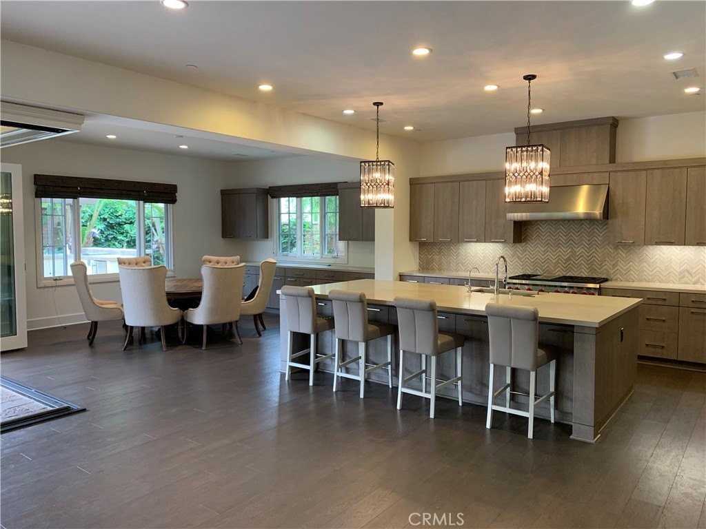 115 Candleglow - Photo 3 of 47