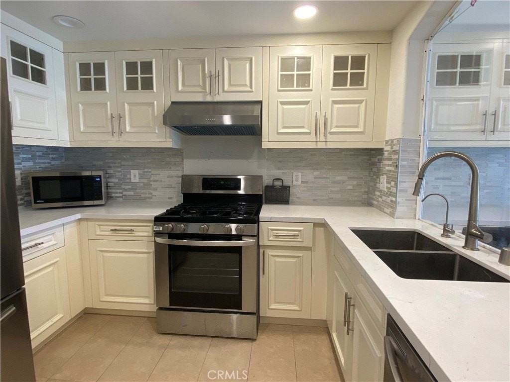 1598 Long Beach Blvd #209 - Photo 3 of 13