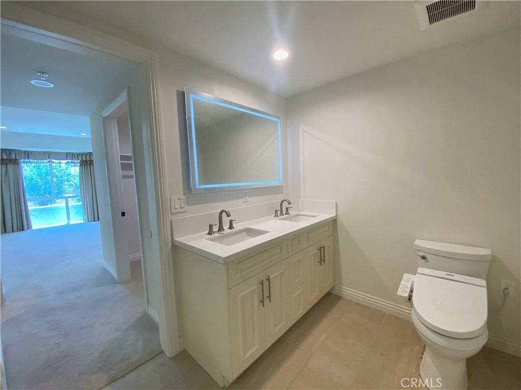 1598 Long Beach Blvd #209 - Photo 6 of 13
