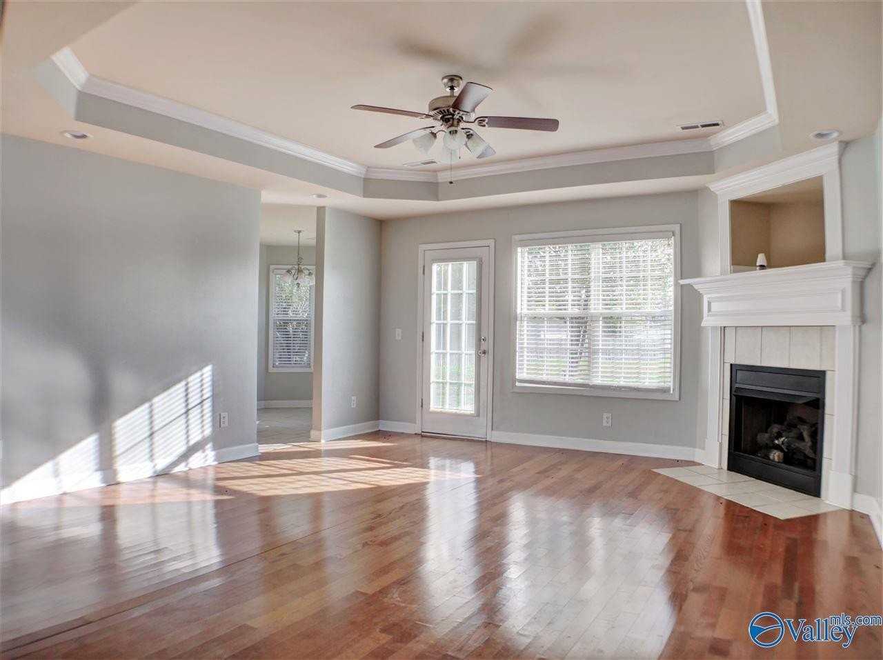 103 Deer Path Ct - Photo 2 of 9