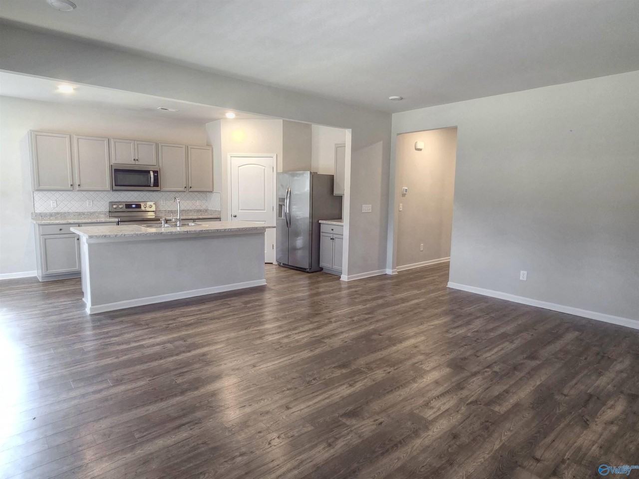 117 Edensmith Dr - Photo 6 of 24