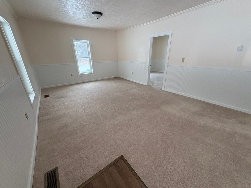 237 Tiadaghton Hill Rd - Photo 4 of 29