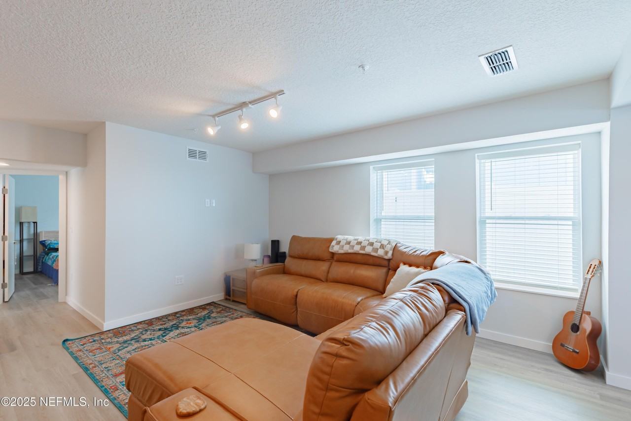 221 19th Ave N Unit A #A - Photo 5 of 25