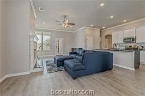6210 Wilkesboro Dr - Photo 5 of 21