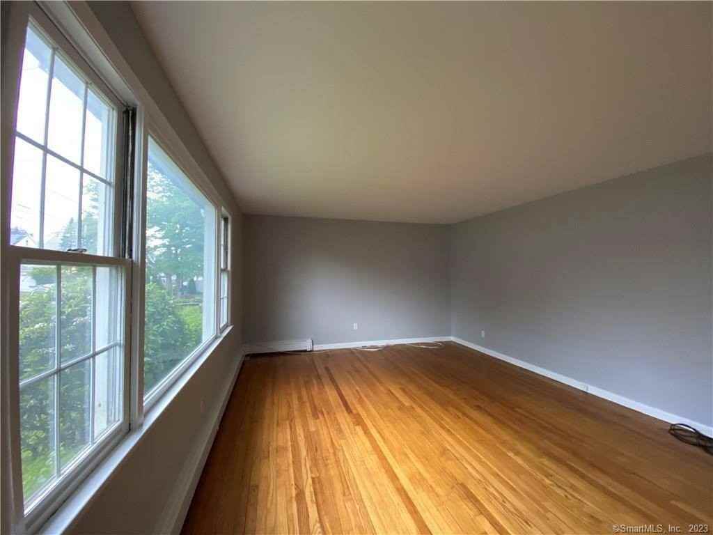 56 Hallock St #1st - Photo 4 of 14