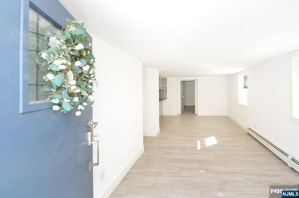 105 Franklin St - Photo 3 of 17