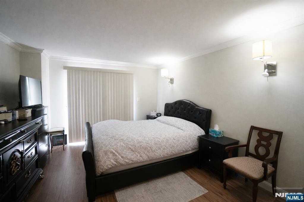 502 Chase Ct - Photo 4 of 9