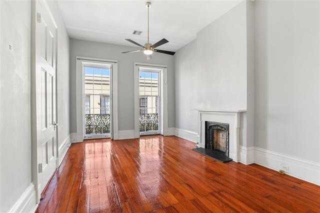 810 Chartres St #3 - Photo 6 of 17