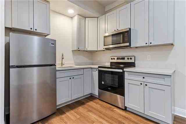 2135 2nd St - Photo 5 of 11