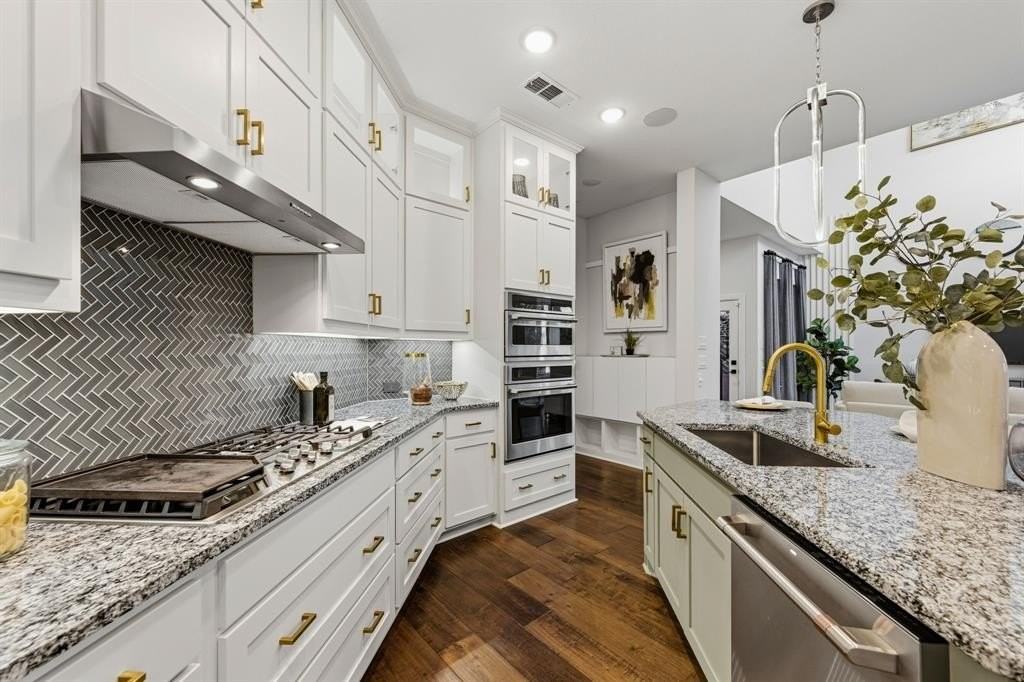 3412 Evening Petal Ln - Photo 7 of 32