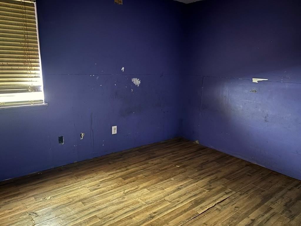 1214 Martin Luther King Dr - Photo 7 of 11