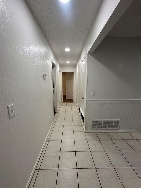 1104 University Dr - Photo 5 of 20