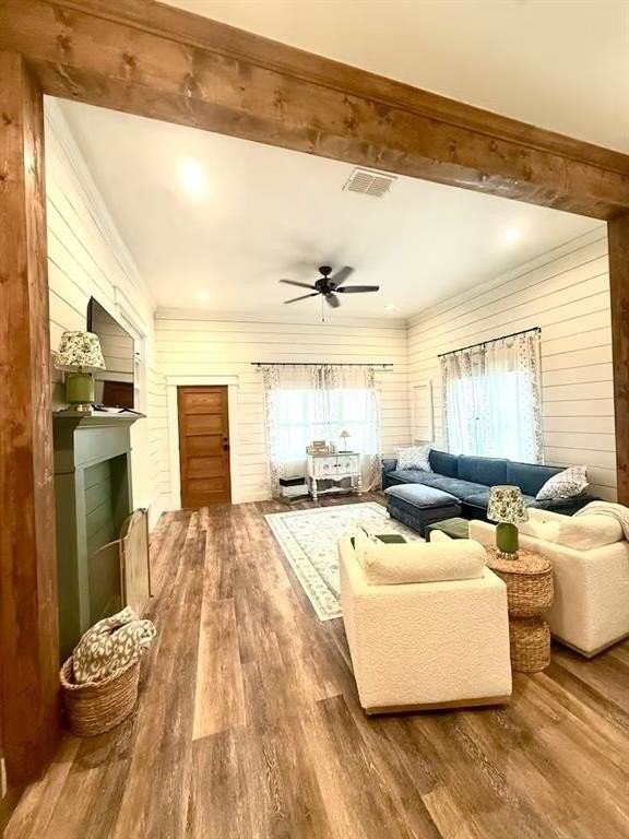 608 N Belknap St - Photo 5 of 15