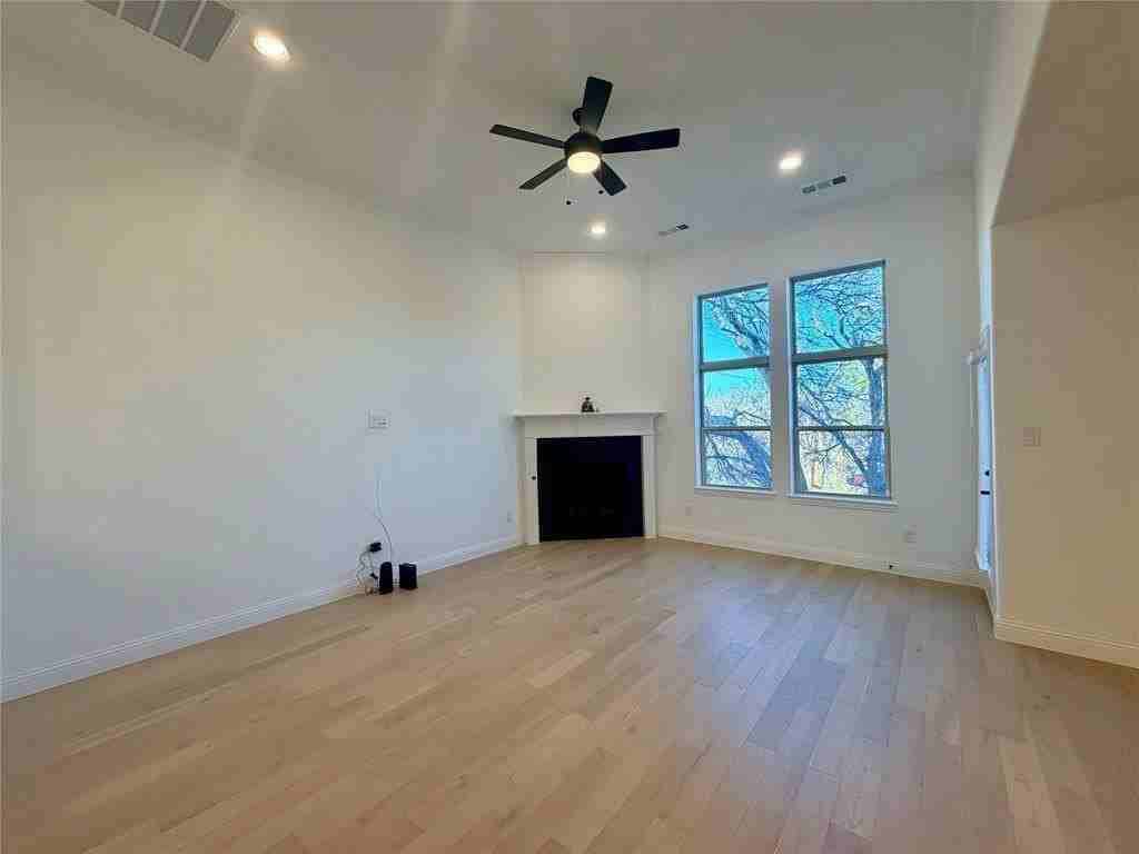 2198 Southwick Dr - Photo 5 of 13