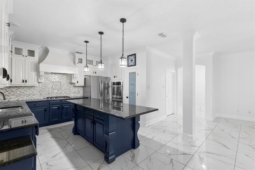 1512 Chester Dr - Photo 6 of 40