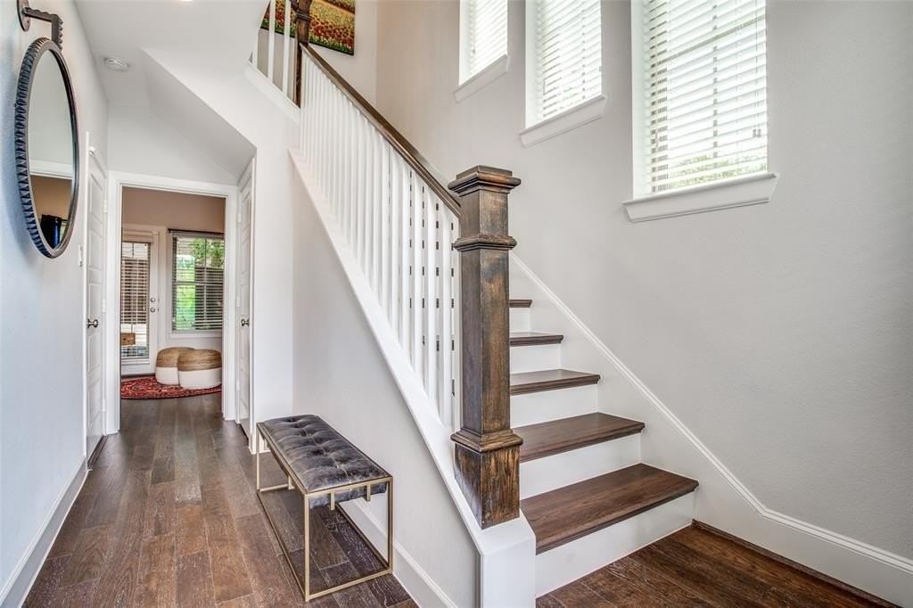 1976 Kessler Heights Ln - Photo 3 of 29