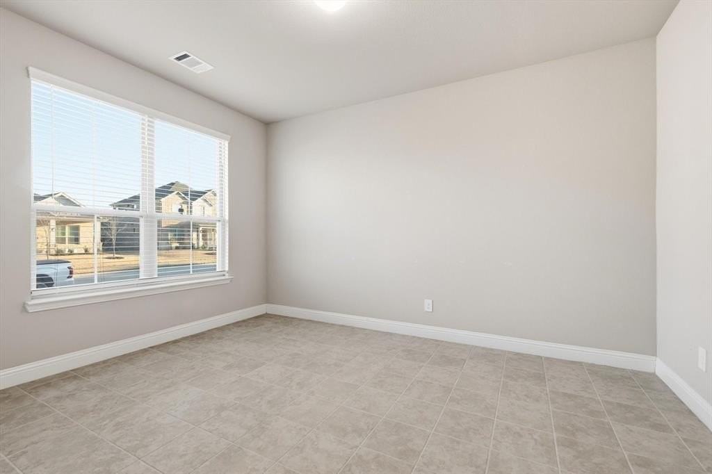 908 Guava Ct - Photo 7 of 40