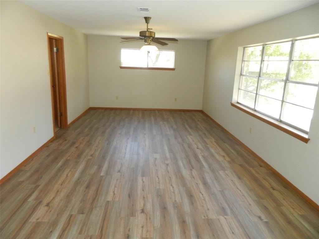 203 N Main St - Photo 6 of 15