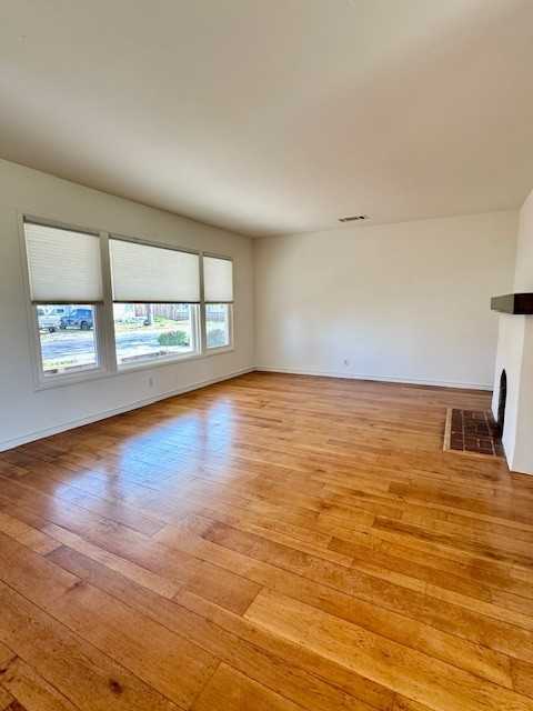 1004 Esther Dr #1 - Photo 6 of 29