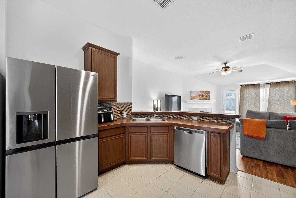 1245 Mountain Peak Dr - Photo 7 of 37