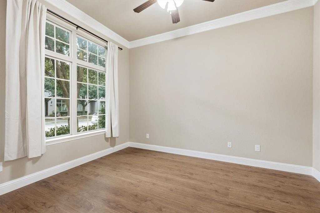 814 Milton Way - Photo 3 of 40