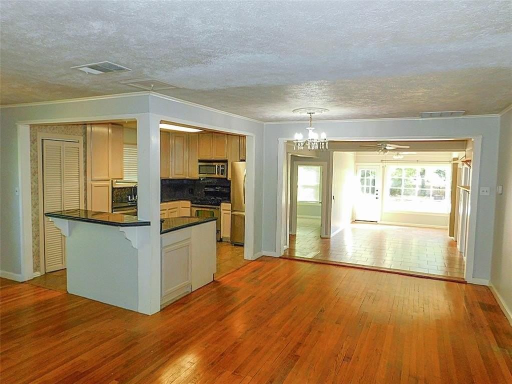 2216 Palmer Dr - Photo 5 of 28