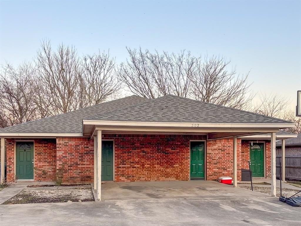 502 N Sewell Dr #B - Photo 2 of 10