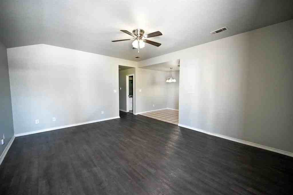 502 N Sewell Dr #B - Photo 6 of 10