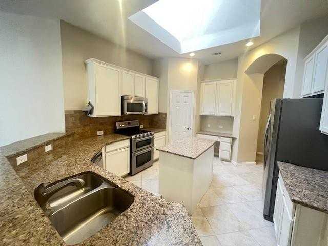 1810 Giddings Ct - Photo 3 of 13