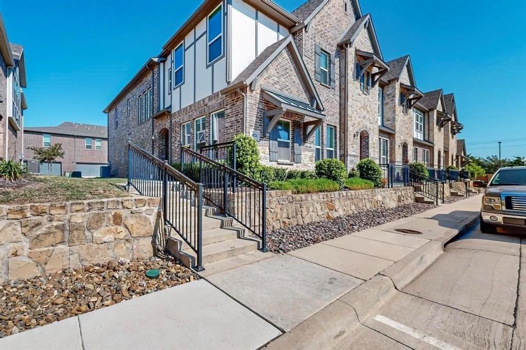 6024 Silverado Trl - Photo 3 of 29