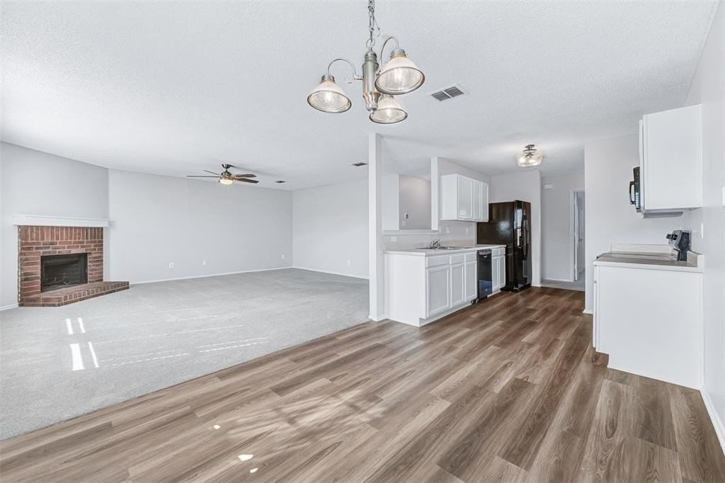 2710 Sutters Mill Way - Photo 6 of 24