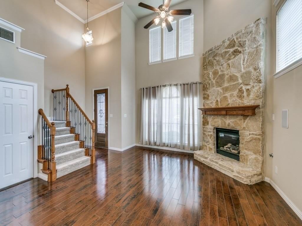 7124 Dry Creek Dr - Photo 5 of 25