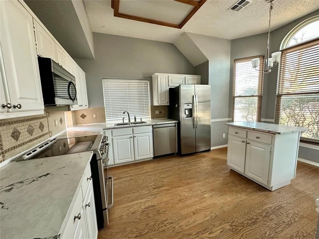 2008 Terracotta Ct - Photo 3 of 16