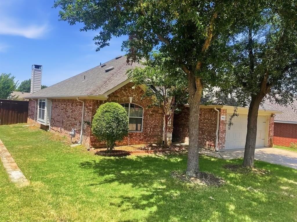 402 Calvary Dr - Photo 2 of 21