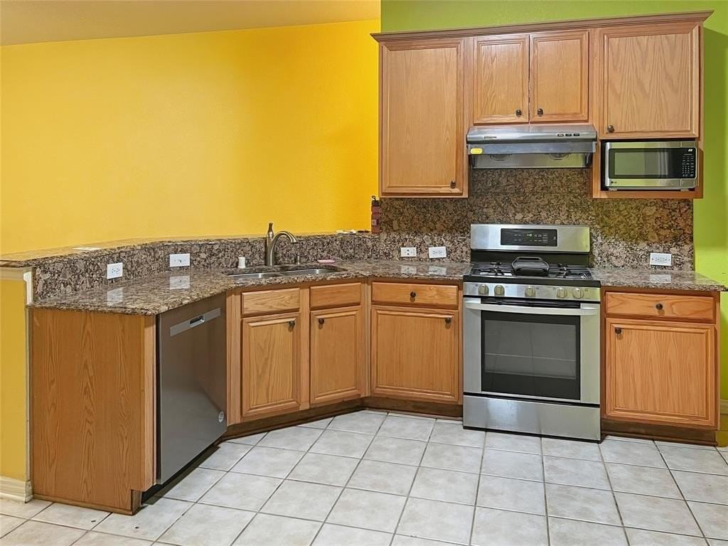 402 Calvary Dr - Photo 7 of 19