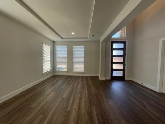 1609 Whisperwood Way - Photo 4 of 40