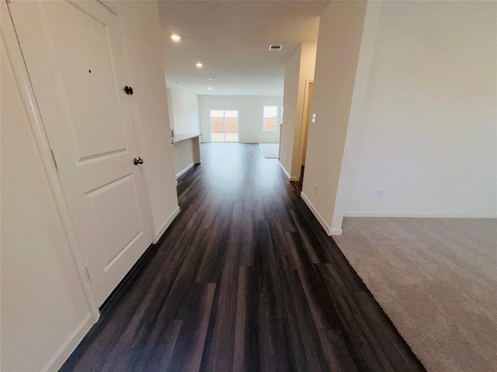 1245 Herring Dr - Photo 4 of 24