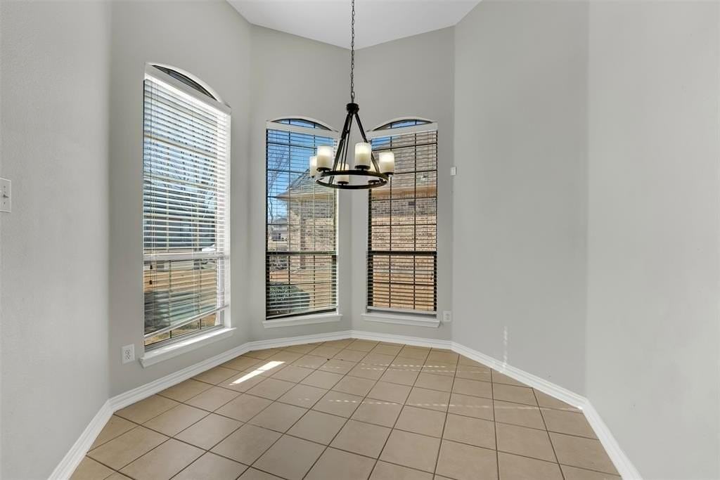 734 Brazos Way - Photo 6 of 24