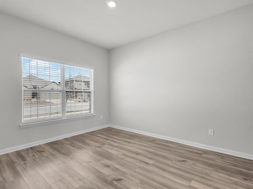 521 Harbor Oaks Dr - Photo 5 of 15