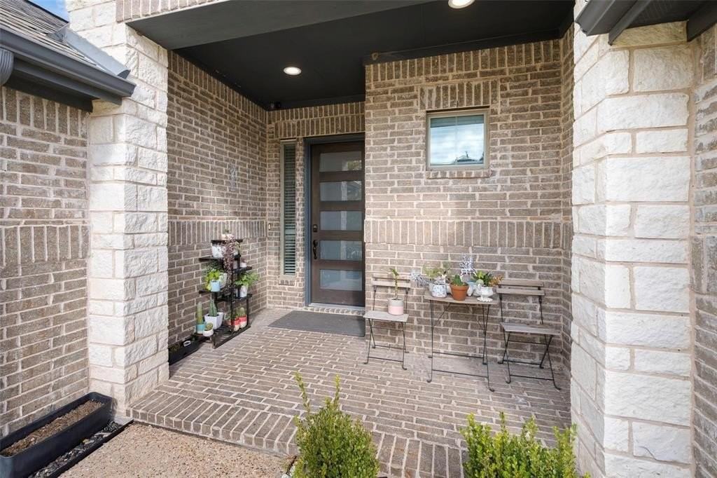 3511 Laurel Valley Ln - Photo 2 of 23