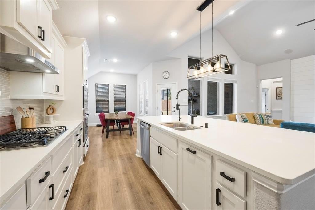 3511 Laurel Valley Ln - Photo 4 of 23