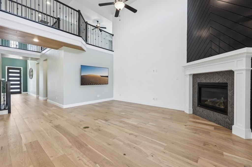 4130 Sandhills Ln - Photo 7 of 40