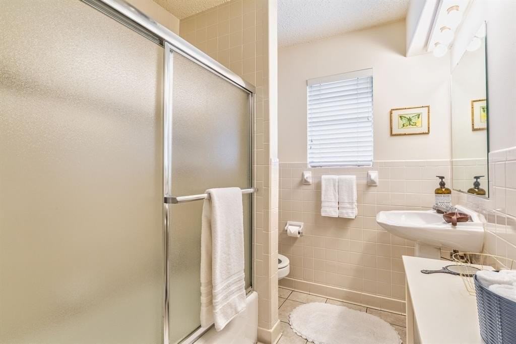 2481 Post Oak Rd - Photo 4 of 39