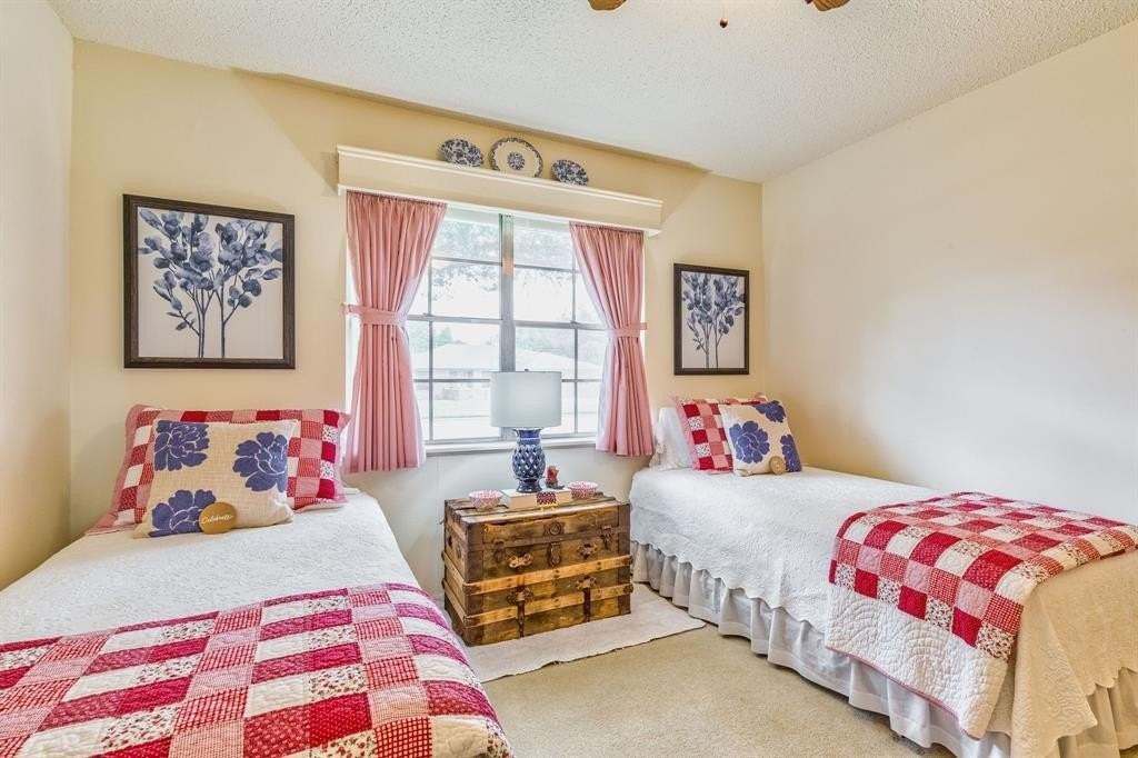 2481 Post Oak Rd - Photo 7 of 39