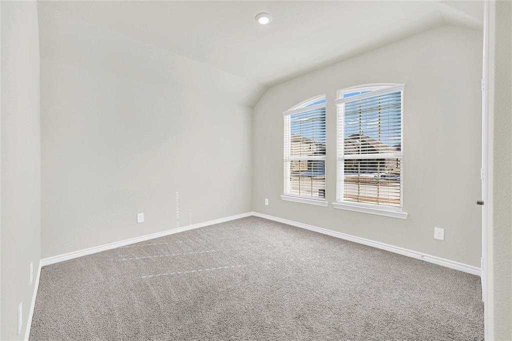 9713 Quail Pointe Rd - Photo 2 of 23