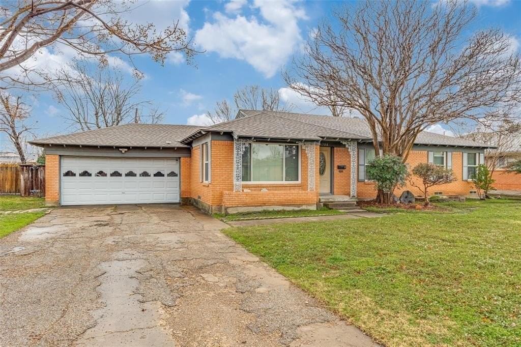 1708 Arrow Ln - Photo 3 of 18