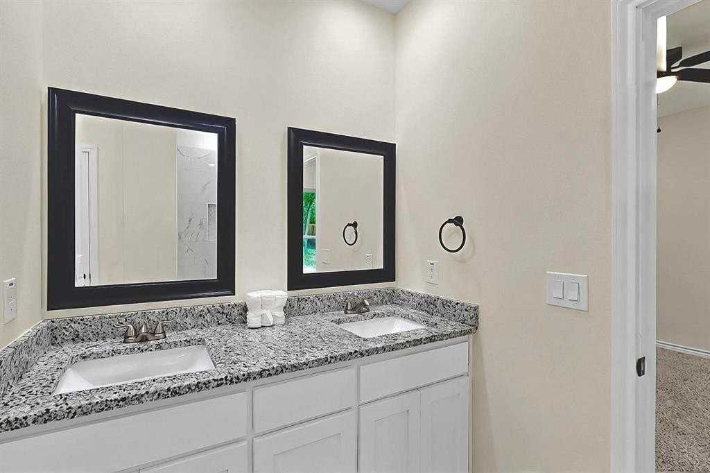 415 Martin Luther King Jr Dr - Photo 6 of 26