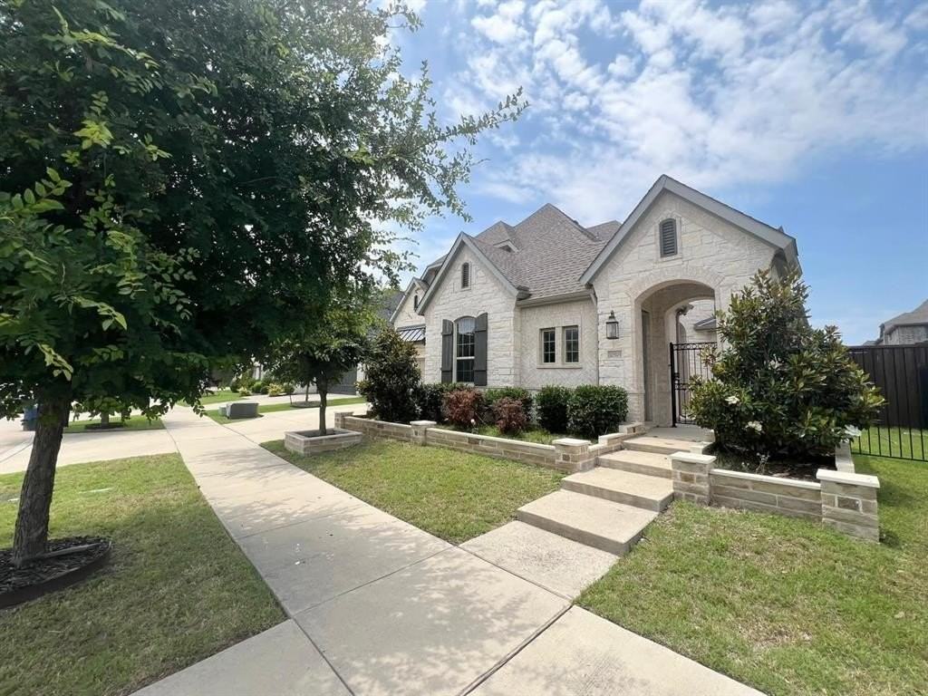 10505 Wintergreen Dr - Photo 2 of 25