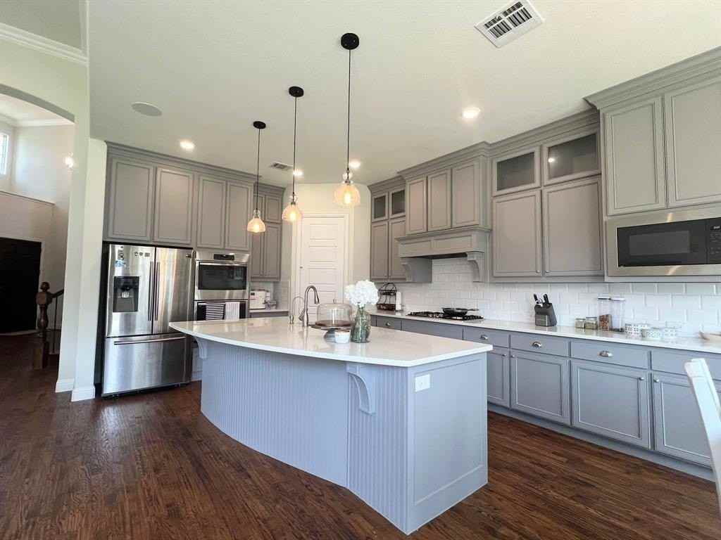 10505 Wintergreen Dr - Photo 4 of 25