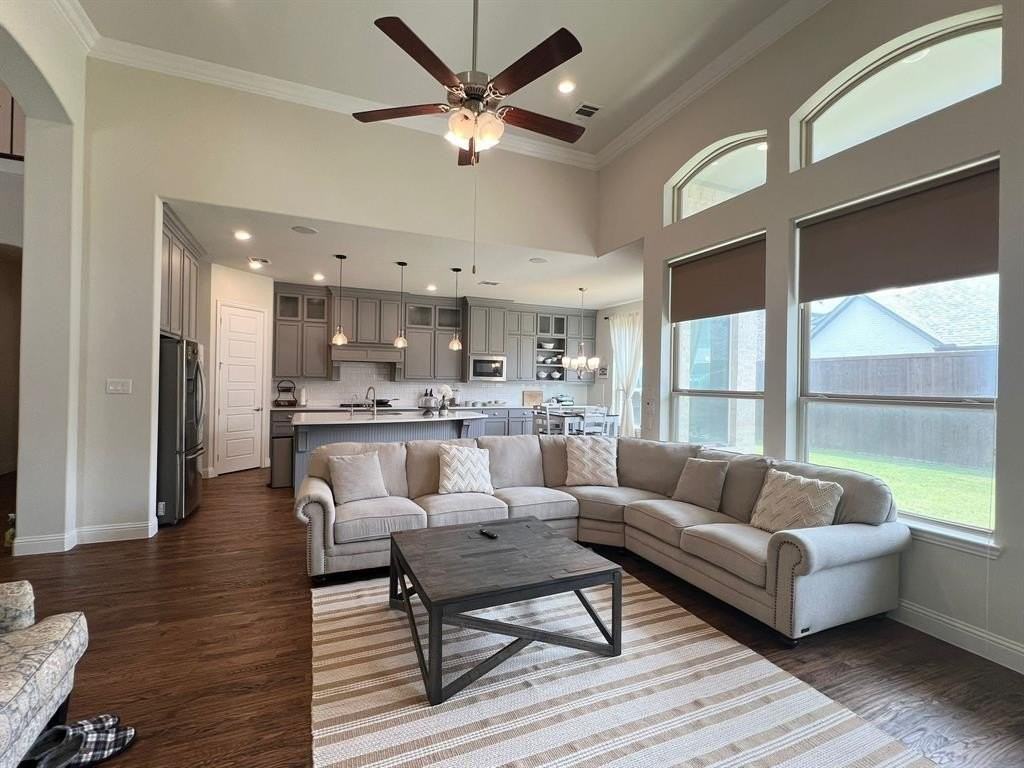 10505 Wintergreen Dr - Photo 5 of 25